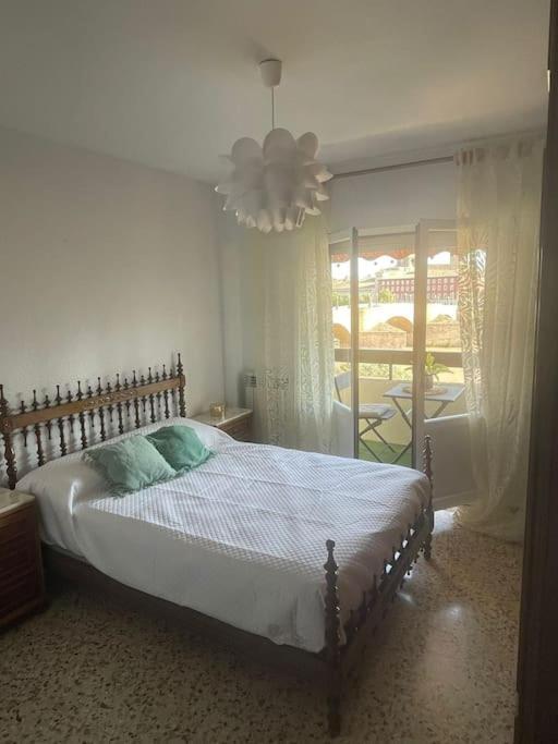 Apartamento Con Vistas Al Pilar Con Aparcamiento Privado Zaragoza Luaran gambar