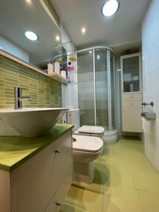 Apartamento Con Vistas Al Pilar Con Aparcamiento Privado Zaragoza Luaran gambar