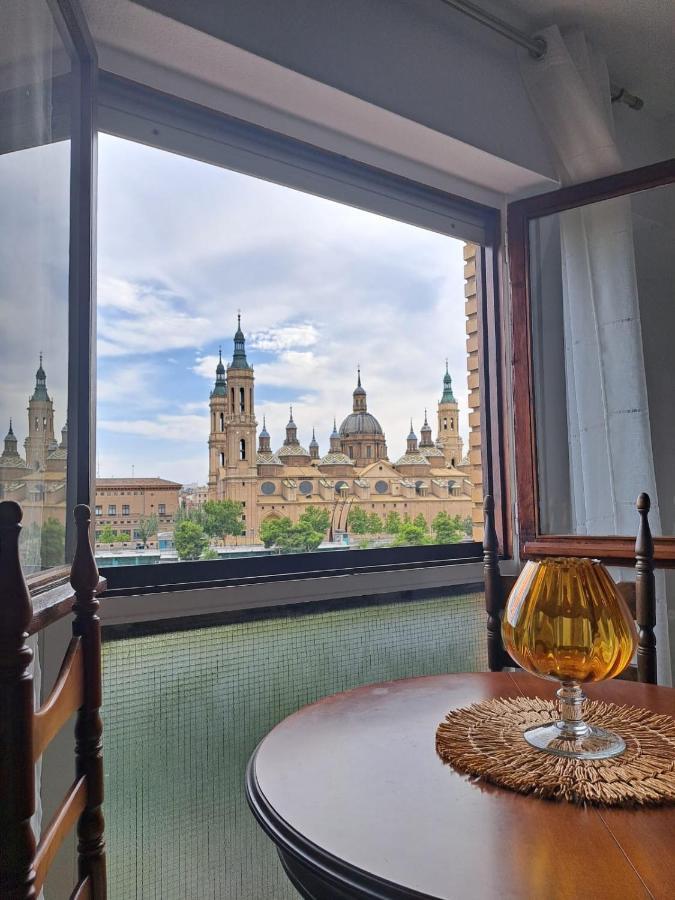 Apartamento Con Vistas Al Pilar Con Aparcamiento Privado Zaragoza Luaran gambar